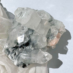 Esté Crystals crystal Apophyllite with Stilbite