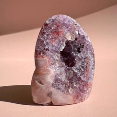 Esté Crystals crystal Bowen Pink Amethyst Freeform