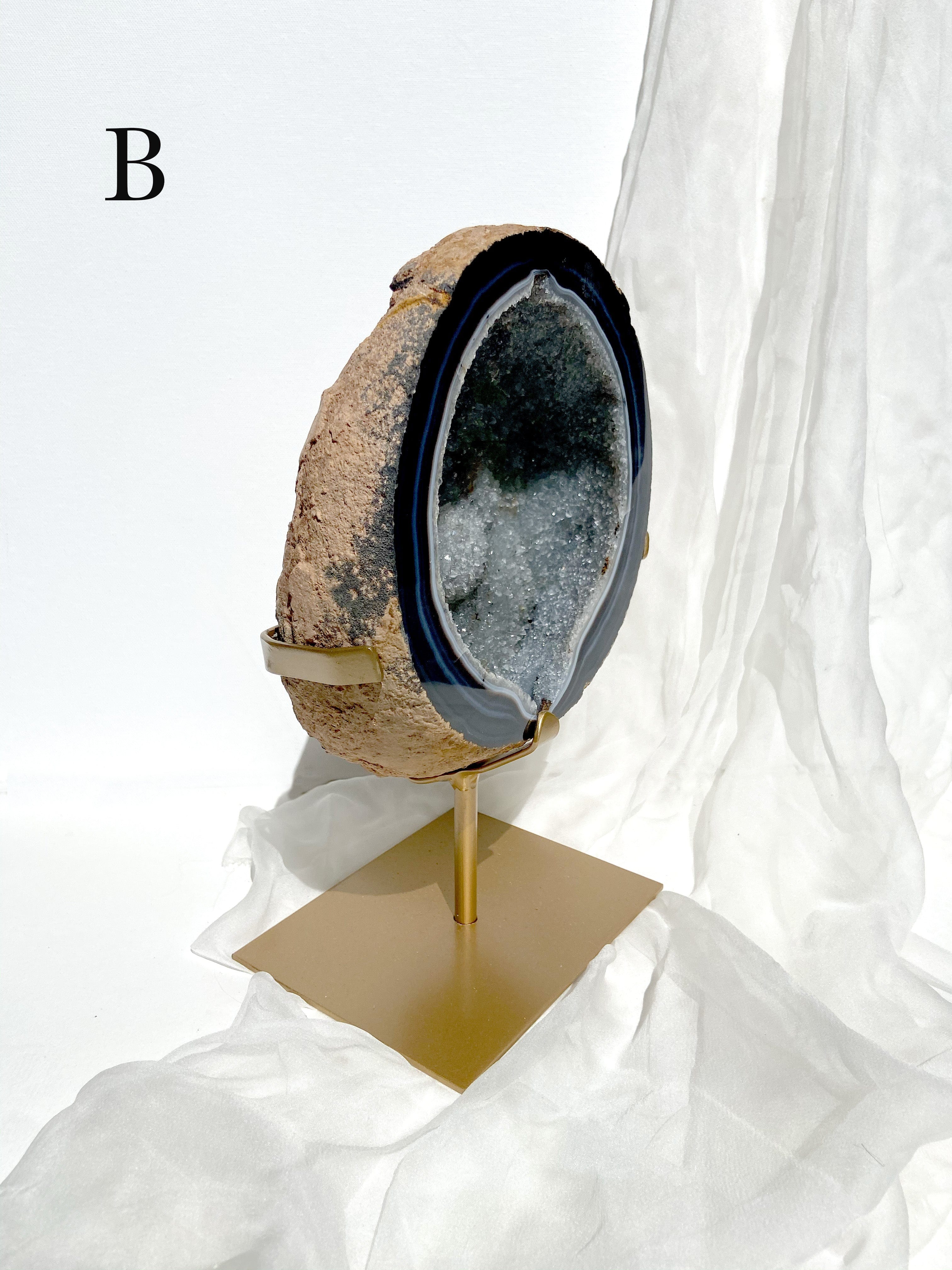 Esté Crystals crystal Large Agate Geodes on Stand