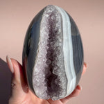 Esté Crystals crystal Banded Agate Egg with Rainbow filled Lilac Druzy