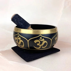 Esté Crystals crystal Black and Gold Om Singing Bowl Set