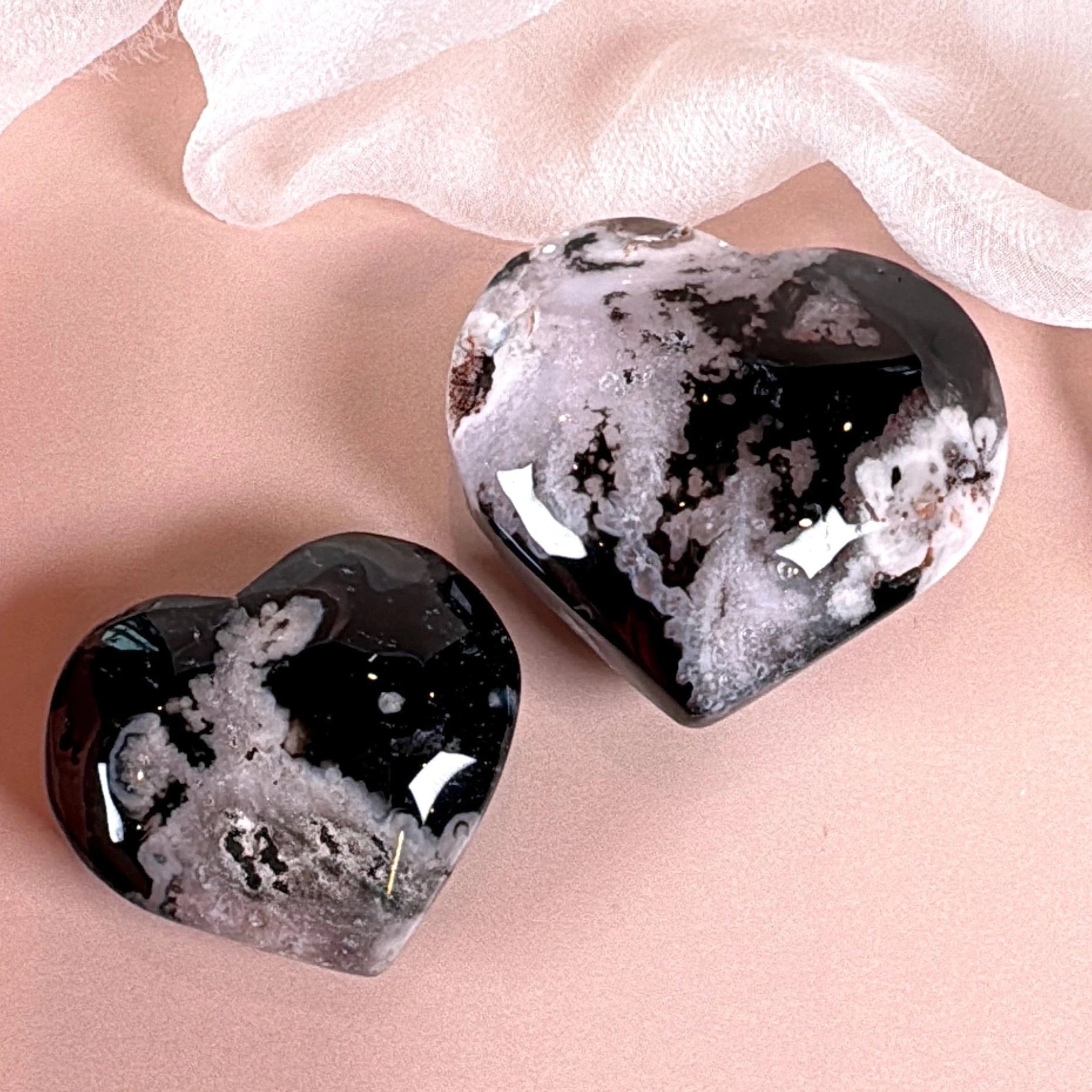 Esté Crystals crystal Black Flower Agate Hearts