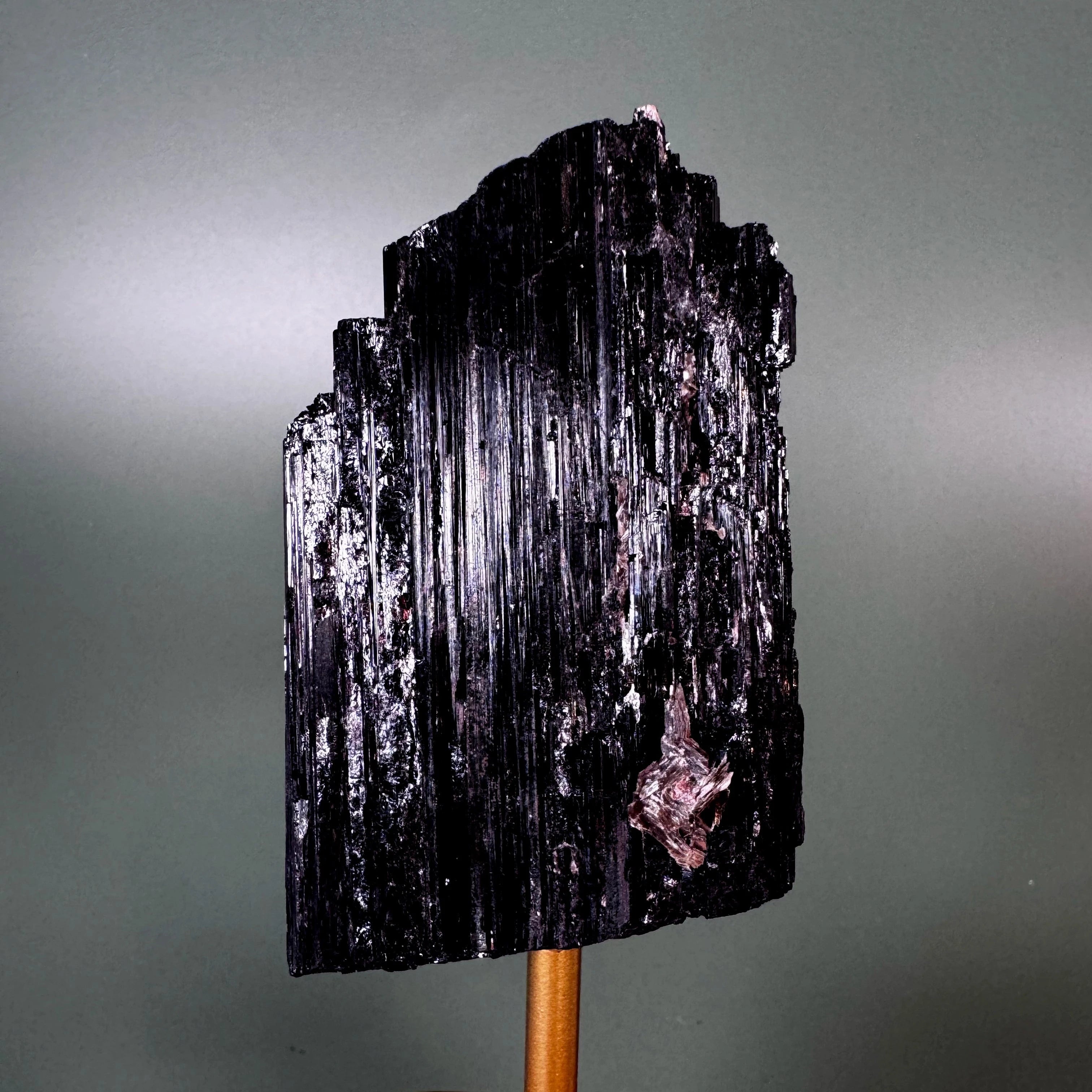 Esté Crystals crystal Black Tourmaline on Stand