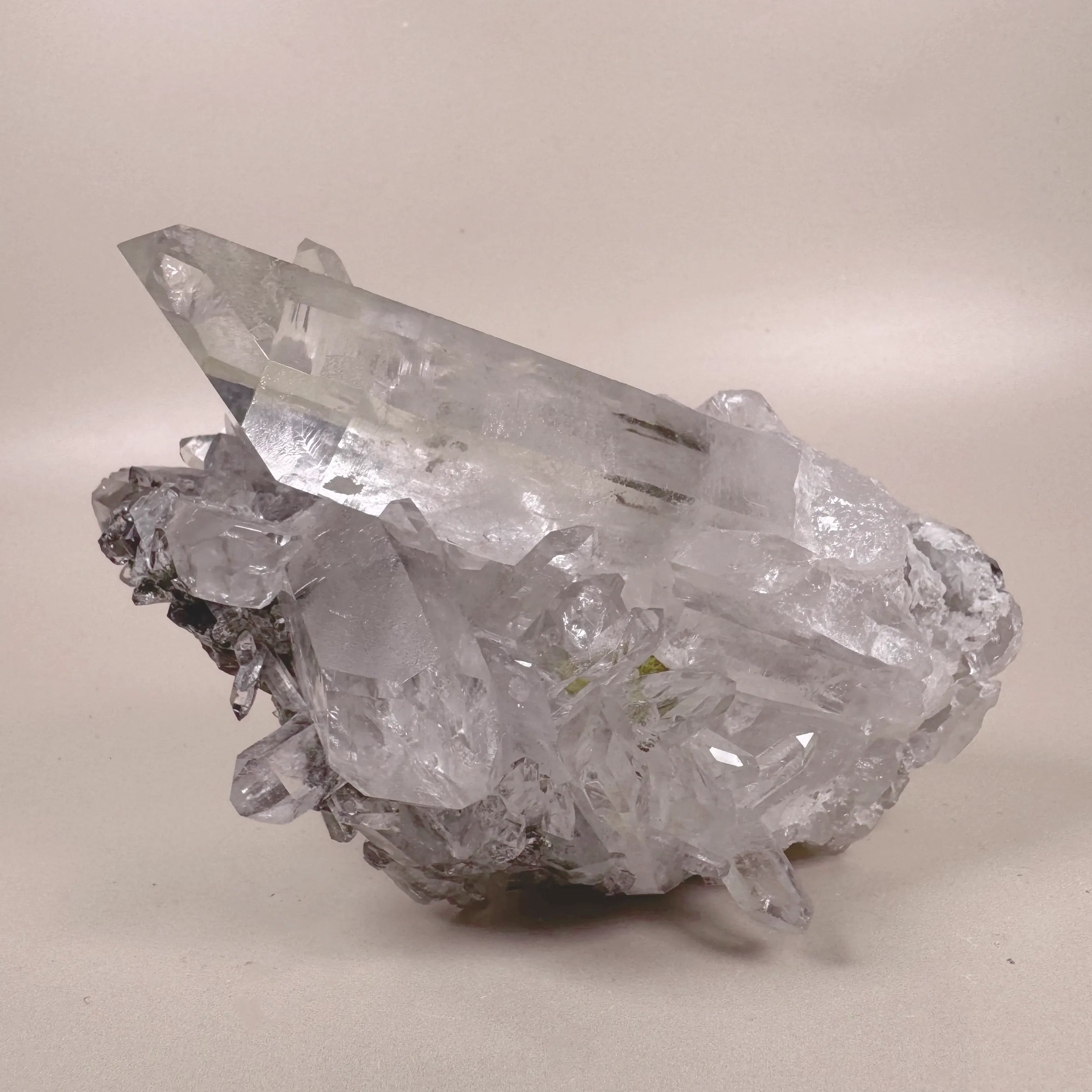 Esté Crystals crystal Chlorite Quartz Cluster_este crystals
