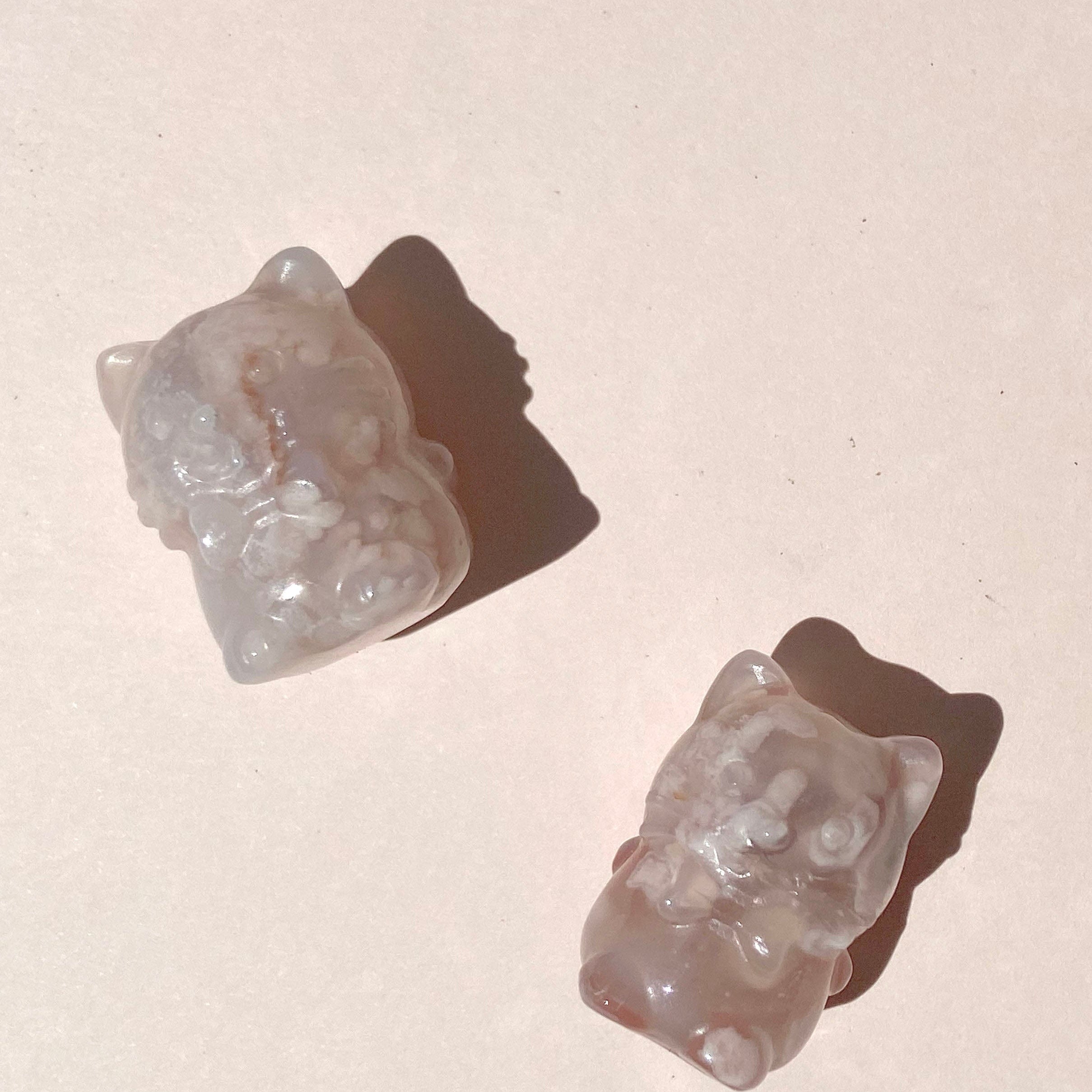 Esté Crystals crystal Flower Agate Mini Crystal Cats with Bowties