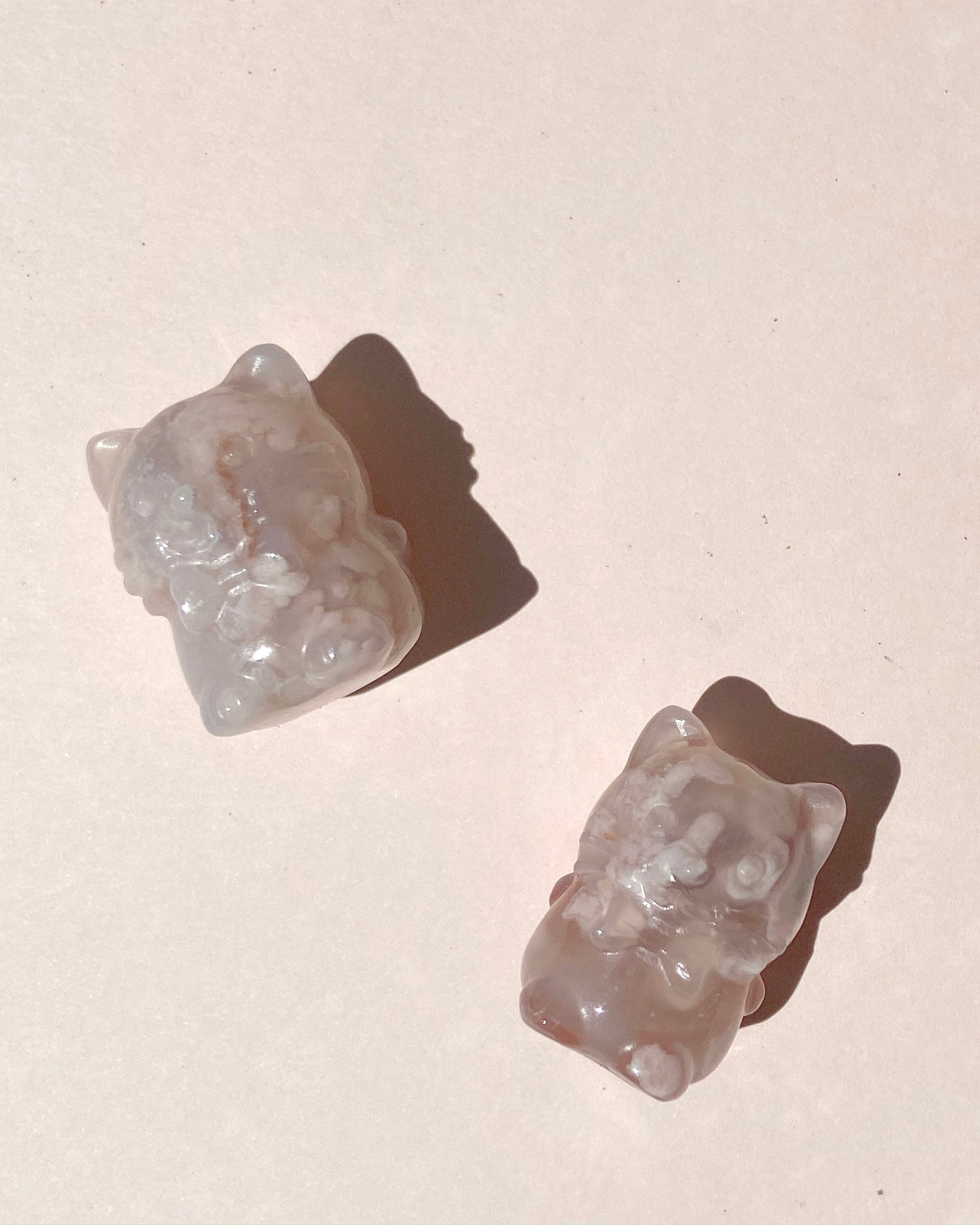 Esté Crystals crystal Flower Agate Mini Crystal Cats with Bowties