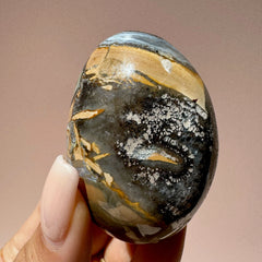 Esté Crystals crystal Ibis Jasper Palm Stone
