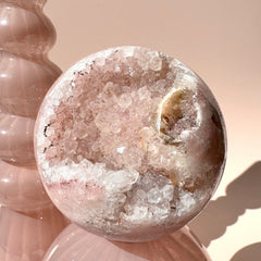 Esté Crystals crystal Isadora Pink Amethyst Sphere
