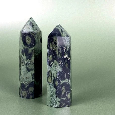 Esté Crystals crystal Kambaba Jasper Towers