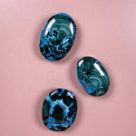 Esté Crystals crystal Malachite Chrysocolla Palm Stones