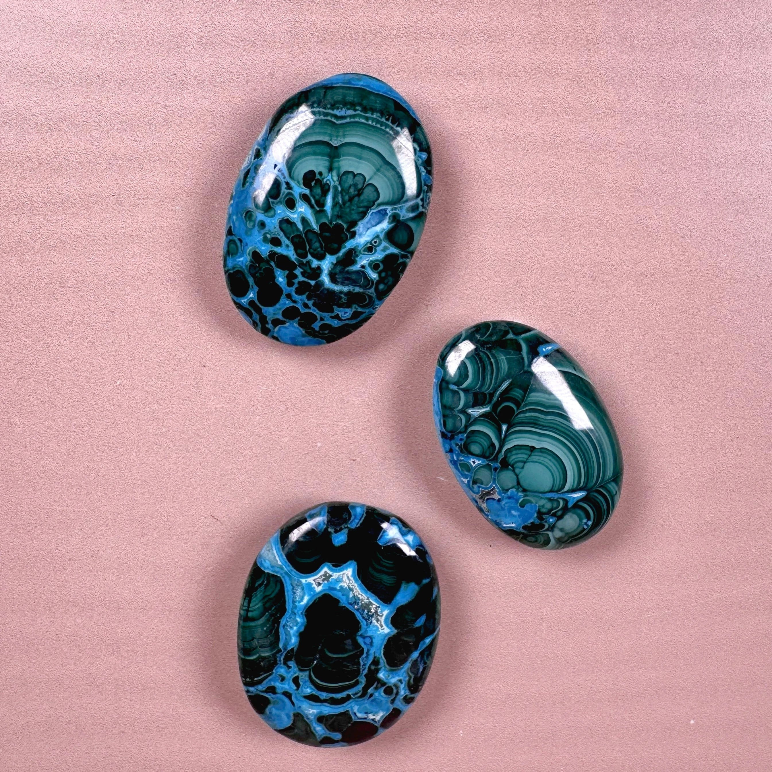 Esté Crystals crystal Malachite Chrysocolla Palm Stones