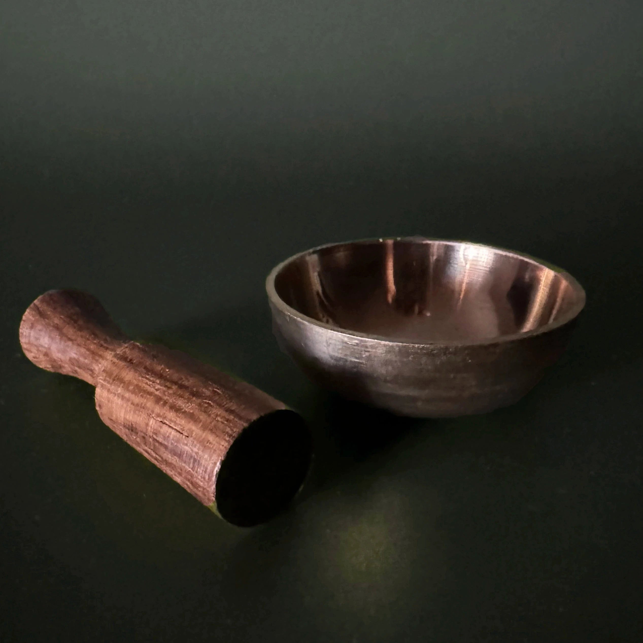 Esté Crystals crystal Mini Singing Bowl with Mallet  and Cushion