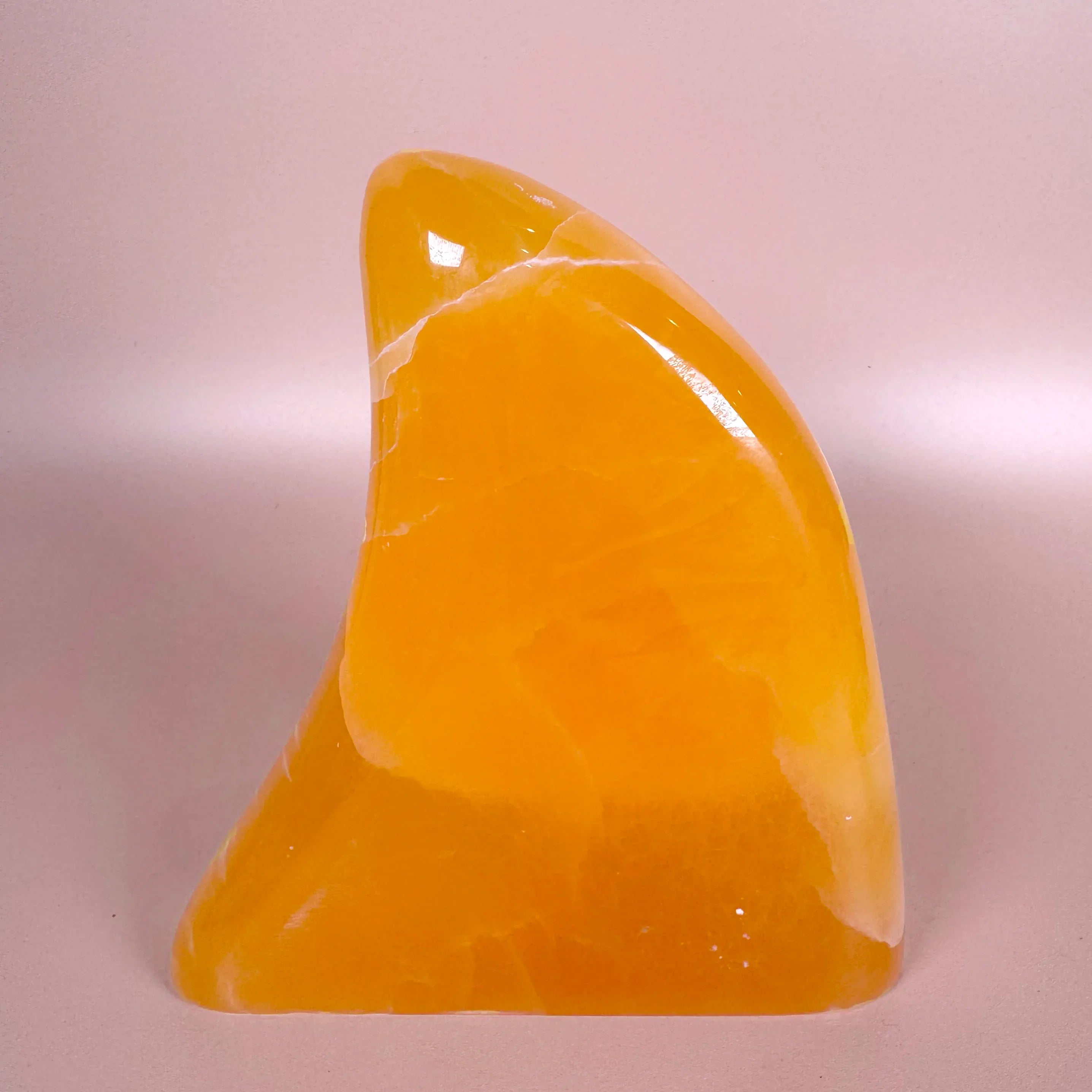 Esté Crystals crystal Orange Calcite Shark Fin