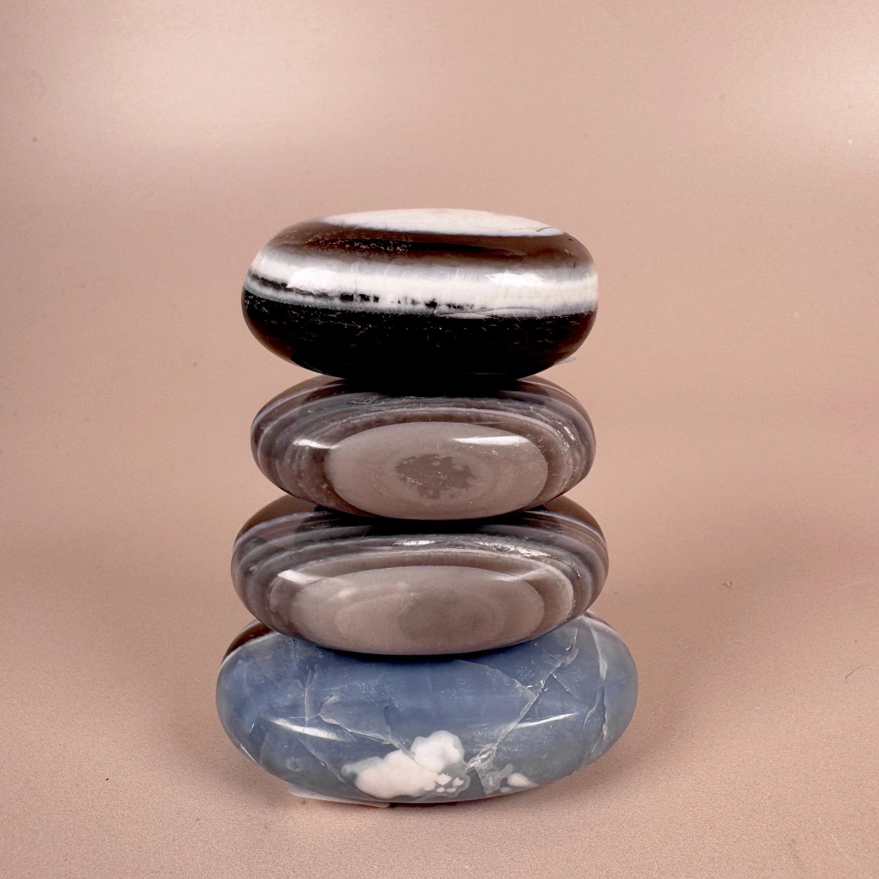 Esté Crystals crystal Owyhee Blue Opal Palm Stones