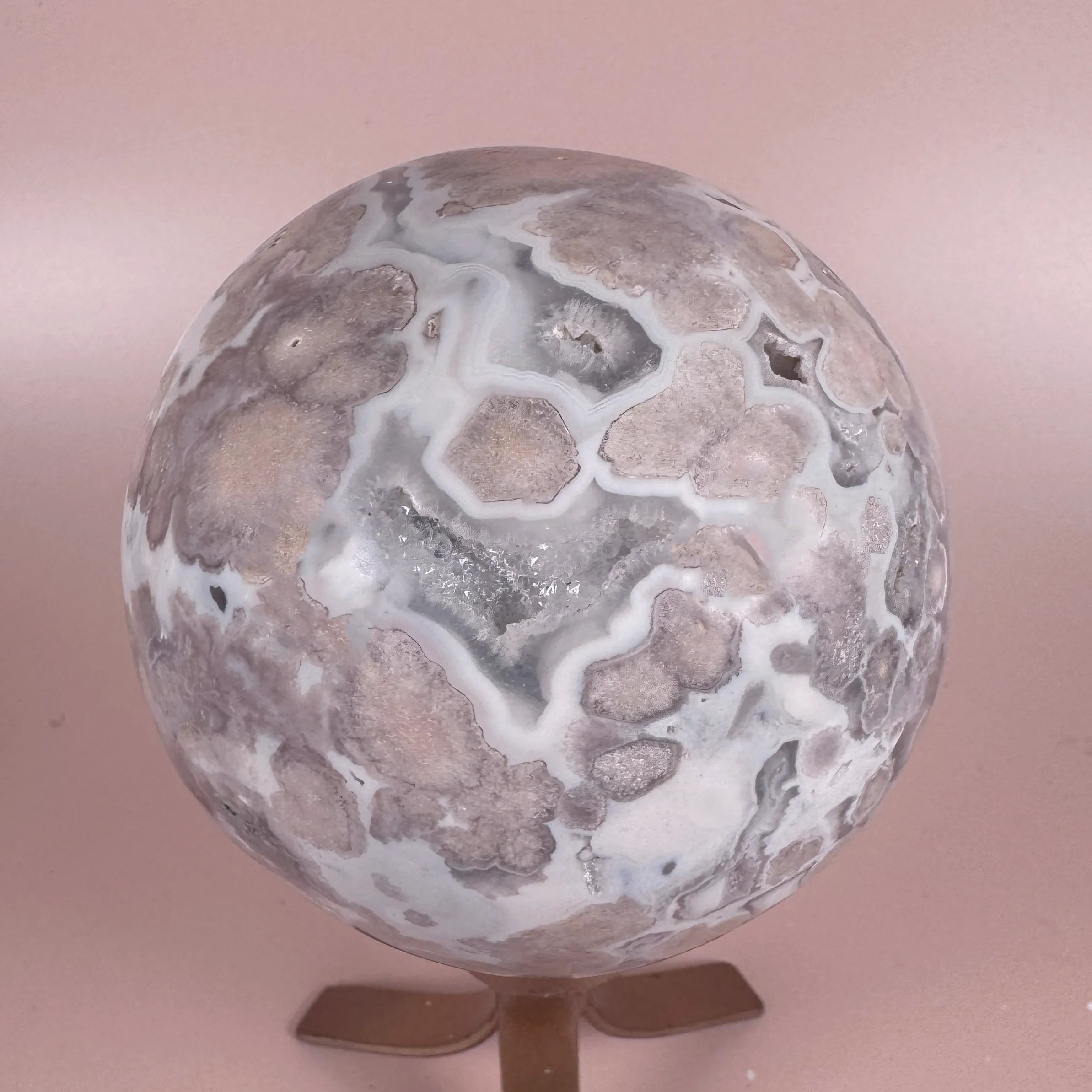 Esté Crystals crystal Pastel Blue Heart Shaped Druzy Flower Agate Sphere