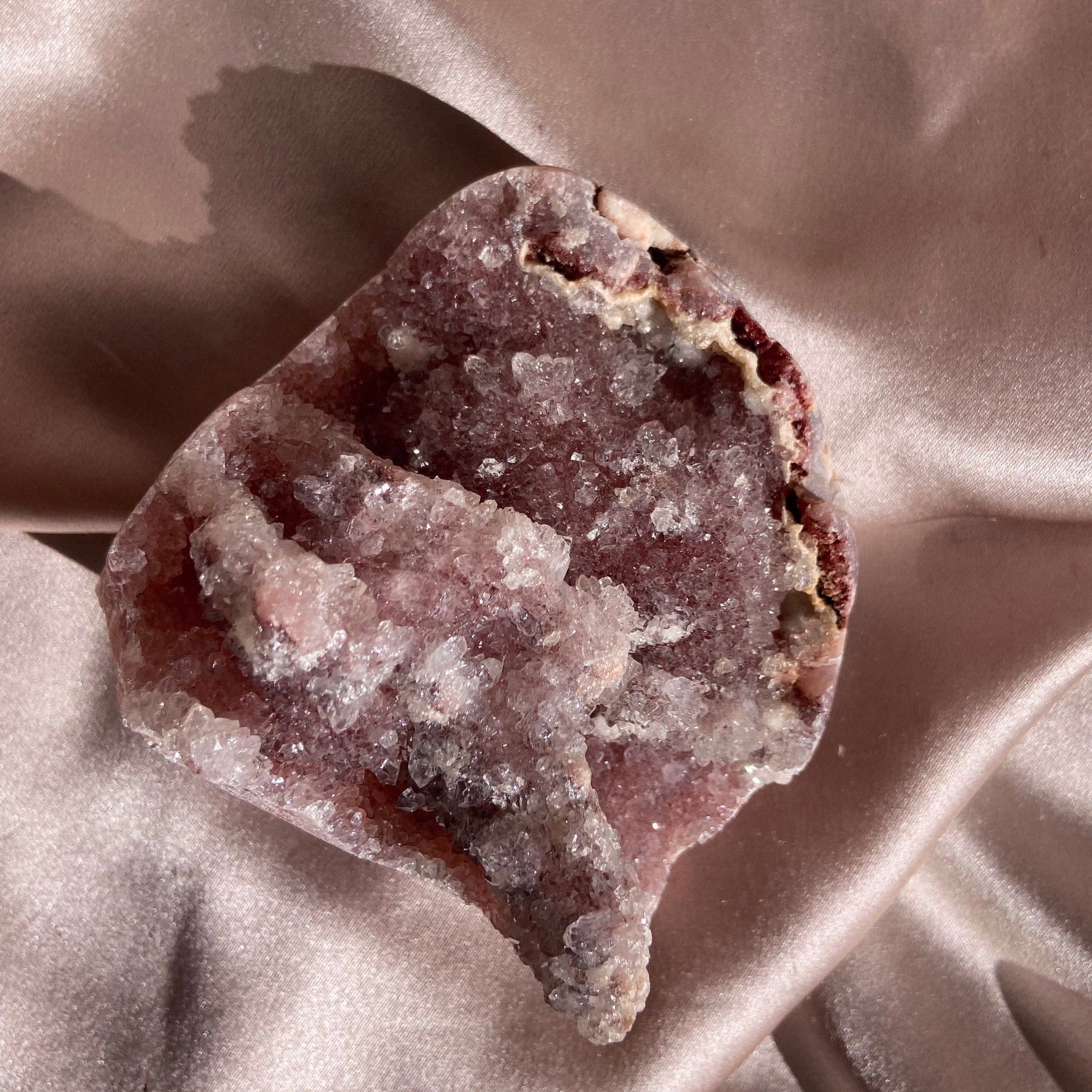 Esté Crystals crystal Pink Amethyst Freeform