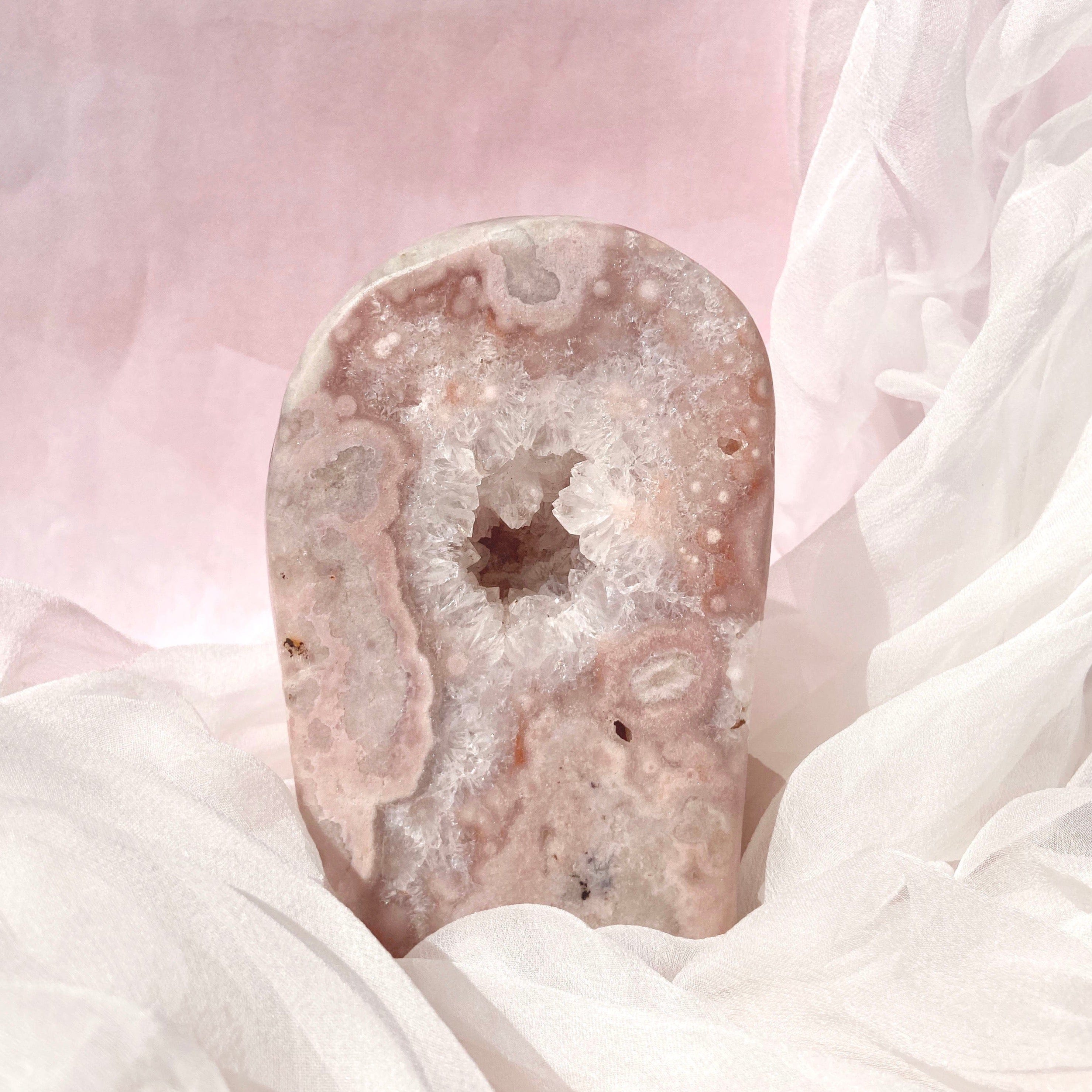 Esté Crystals crystal Pink Amethyst Freeform