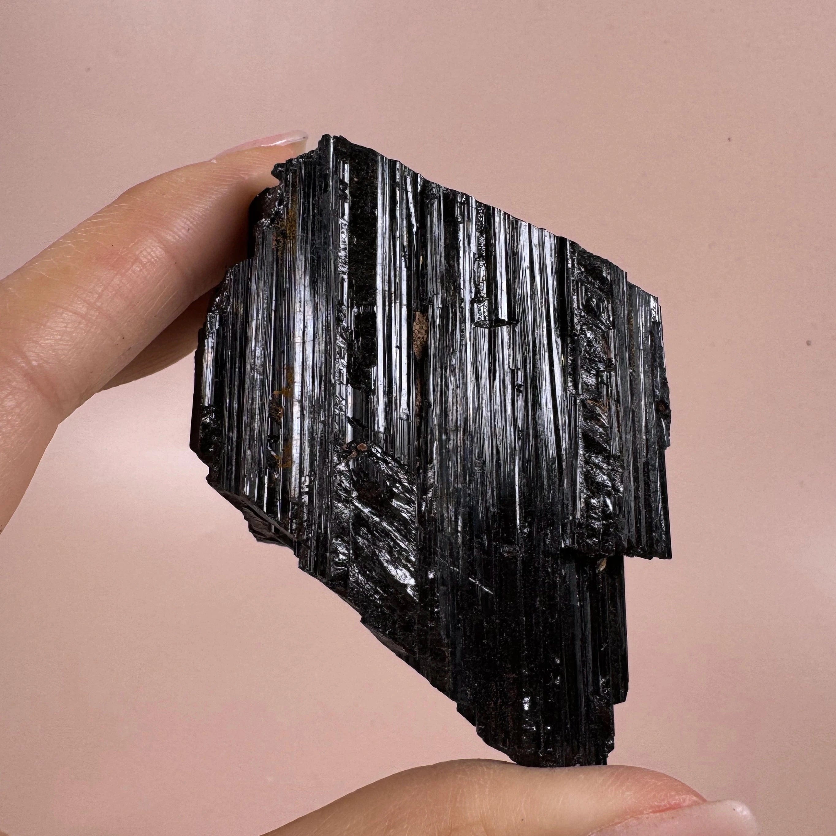 Esté Crystals crystal Raw Black Tourmaline